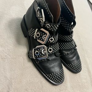 Zara booties size 40